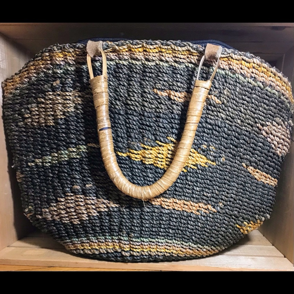 Green vintage medium sized bag, sturdy handles, aged vintage condition